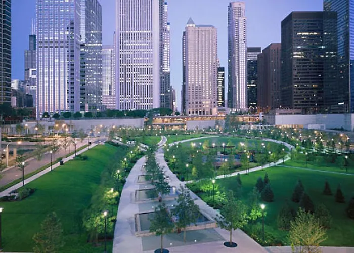 Luxury Downtown 5*